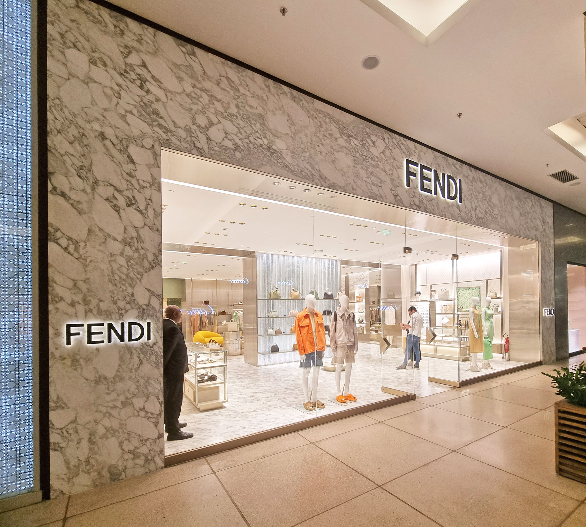 Loja Fendi com Calacatta Vagli fornecido pela Stone Marmi Boutique