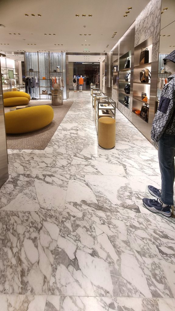Loja Fendi com Calacatta Vagli fornecido pela Stone Marmi Boutique